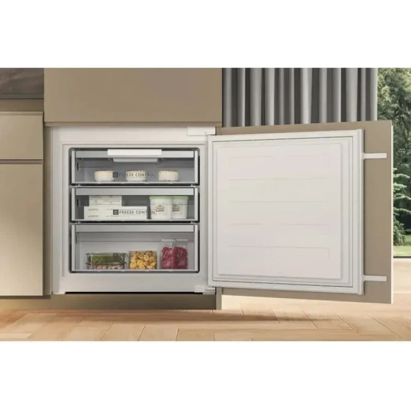 Холодильник  WHIRLPOOL SP40812EU2
