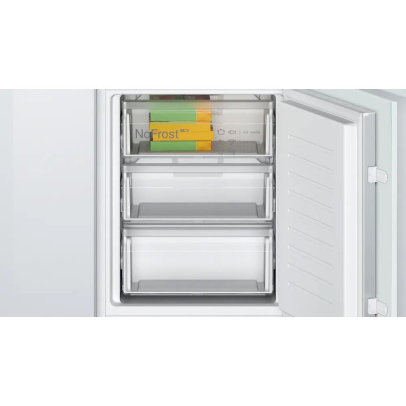 Холодильник  BOSCH KIN86NSE0