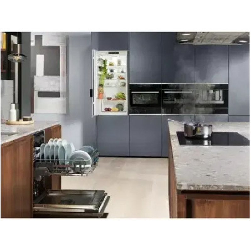 Посудомийна машина ELECTROLUX EEC67310L