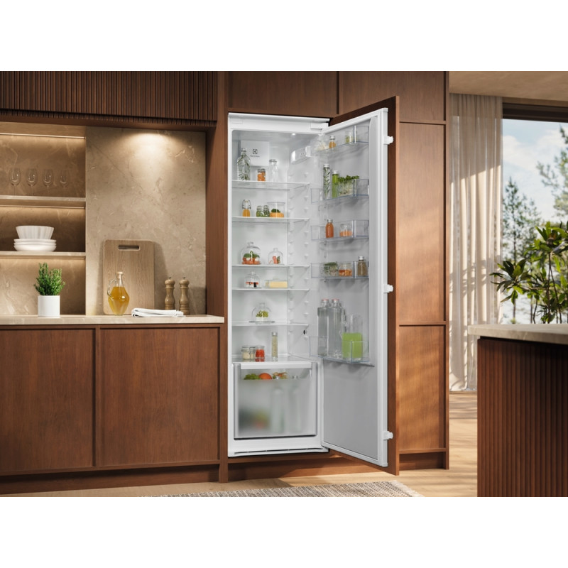 Холодильник  ELECTROLUX ERD6DE18S4