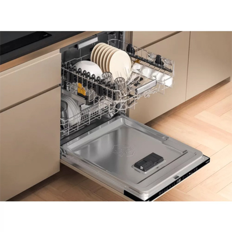 Посудомийна машина WHIRLPOOL W7IHT58T