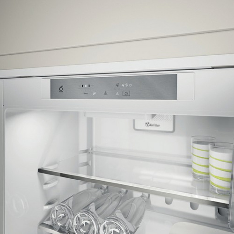 Холодильник  WHIRLPOOL SP40801EU